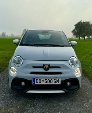 Abarth 595 Esseesse, Sabelt Carbon Sitze , Beats , rote Gurte Bild 7