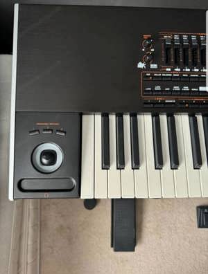 Korg Pa4x International 76 Tasten Bild 3