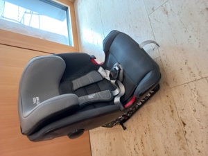 Britax Römer Advansafix IV R