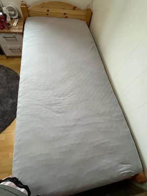 Doppelschrank und Einzelbett zu Verschenken  Bild 5