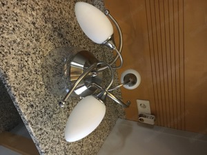 Decken Lampe mit drei Opal Kugeln  Bild 2