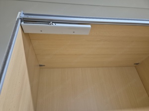 Schwebetürenschrank Schrank Kasten Bild 3