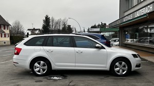 Skoda Octavia Combi Ambition 1,6 TDI DSG  Bild 5