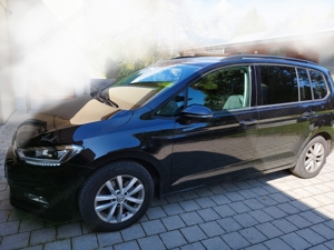 VW Touran 7-Sitzer inkl. integriertem Kindersitz und Dachbox  Bild 2