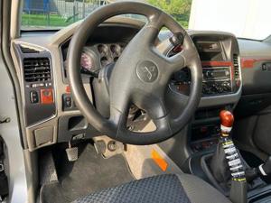 Mitsubishi Pajero Bild 13