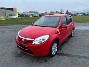 Dacia Sandero 1.2 16V Laureate