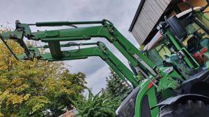 Fendt 724 Vario S4 mit Frontlader Cargo 5X90 Bild 3