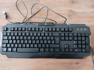 Gaming Tastatur mit Beleuchtung 