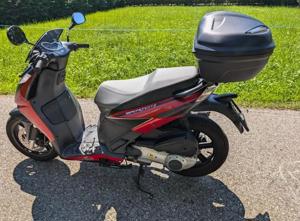 Aprilia Sportcity 300 Street Bild 3