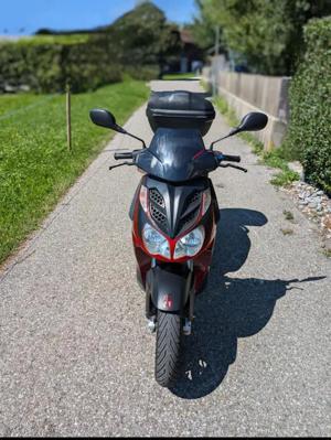 Aprilia Sportcity 300 Street Bild 6