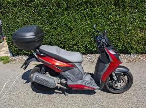 Aprilia Sportcity 300 Street Bild 4