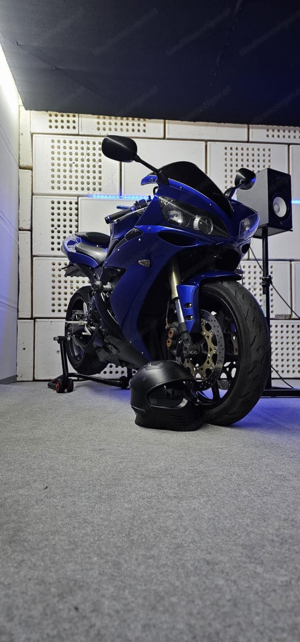 Yamaha YZF  R1 Bild 3