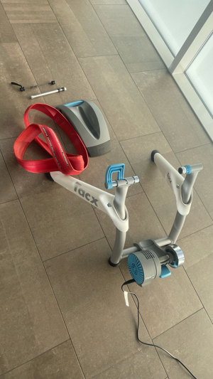 Tacx Flow Smart Hometrainer Bild 3