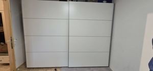 Kleiderschrank