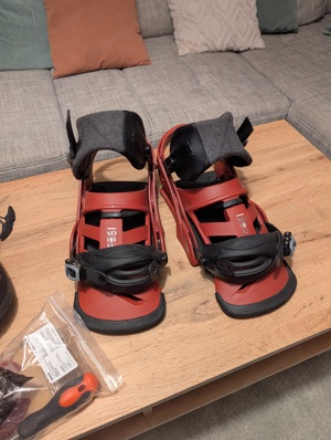 Burton Snowboard Boots mit Bindungen Bild 2