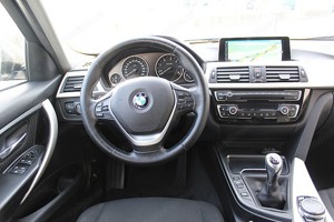 Bmw 316d Touring F31 aus erster Hand 2015! Bild 7