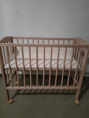 Baby Beistellbett mit Matratze Bild 4