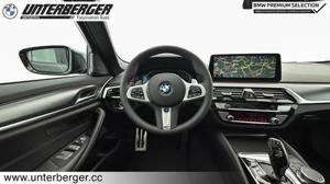 BMW 520d xDrive Touring // M Sportpaket // Anhängerkupplung Bild 11