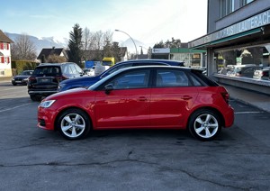 Audi A1 SB 1,0 TFSI intense Bild 4