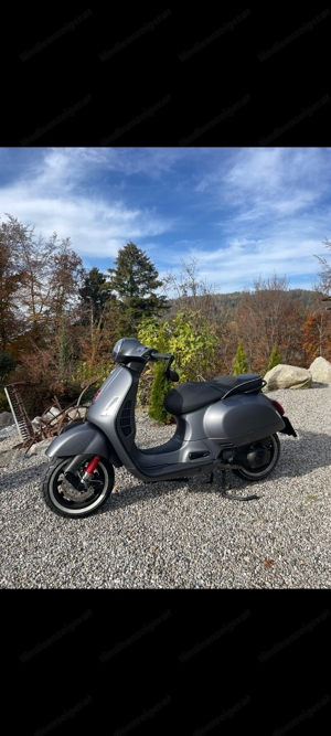 Vespa GTS 300 ABS Bild 3