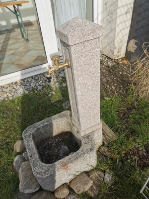 Gartenbrunnen Bild 2