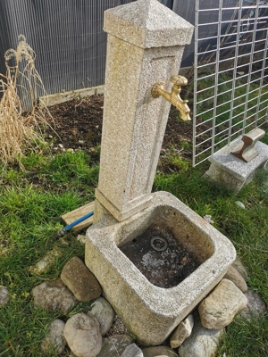 Gartenbrunnen