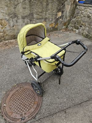 Mountain Buggy - Urban Jungle Babywanne inkl. Gestell und Regenschutz Bild 2