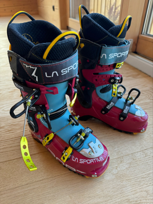 Skischuhe Tourenschuhe Bild 2