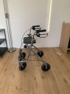 Rollator nie verwendet Bild 3