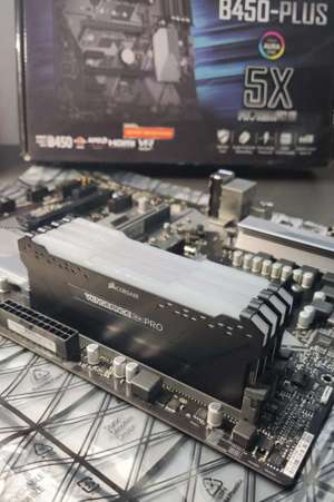 AMD R7 2700X Bundle mit Mainboard u. 32GB Ram + OVP Bild 3