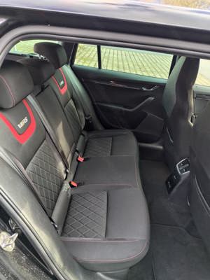 Skoda Octavia Combi RS 2,0 TDI DSG Bild 9