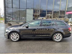 Skoda Octavia Combi RS 2,0 TDI DSG Bild 4