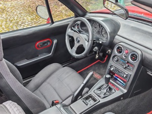 Mazda MX 5 NA 1,6 Roadster Bild 4