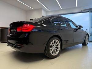 BMW 320 Bild 8