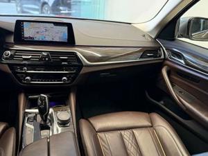 BMW 530 Bild 13