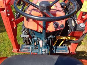 Kubota B 7000 Traktor Kleintraktor Schmalspur Landwirtschaft Schlepper Bild 7