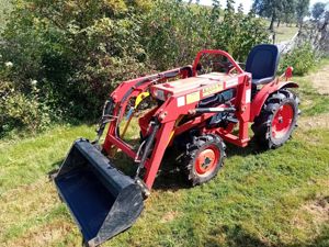 Kubota B 7000 Traktor Kleintraktor Schmalspur Landwirtschaft Schlepper