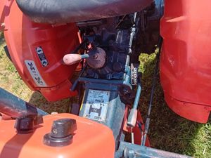 Kubota B 7000 Traktor Kleintraktor Schmalspur Landwirtschaft Schlepper Bild 10