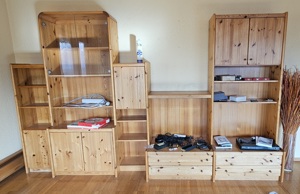 Wohnzimmerschrank