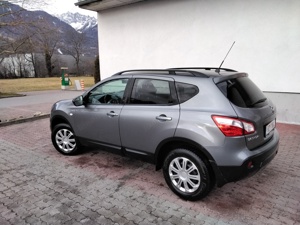 Nissan Qashqai 1,6 16V 360 2WD, grau 87.000 km, Zulassung bis Dezember 2025 Bild 3