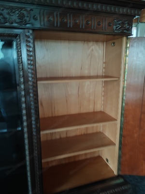 Herrenzimmerschrank mit Löwentatzen antiker Schrank  Bild 3