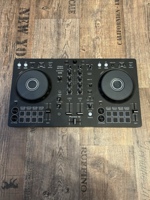 Pioneer DDJ - FLX4