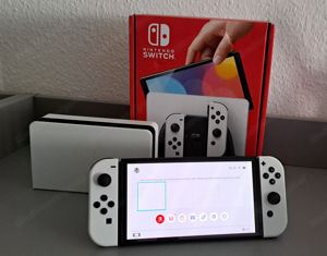 Nintendo Switch OLED Weiß Bild 2