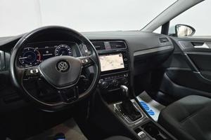 VW Golf Bild 8