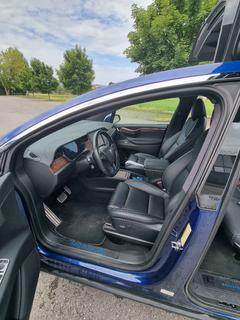 Tesla Model X Bild 3