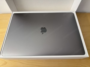 MacBook Pro - 15 Zoll, 2018 - Space Gray Bild 2