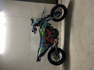 KTM 690 SMC R Supermoto Bild 5