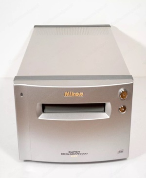 Nikon Coolscan 9000  Mittelformat Filmscanner Bild 3