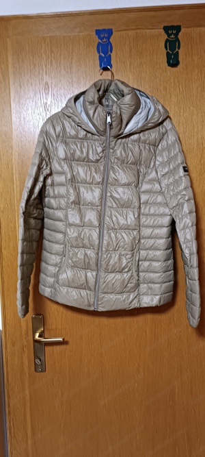 Leichte Daunenjacke von Esprit 