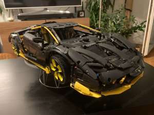 Lamborghini Centenario 1:8 Klemmbaustein-Modell